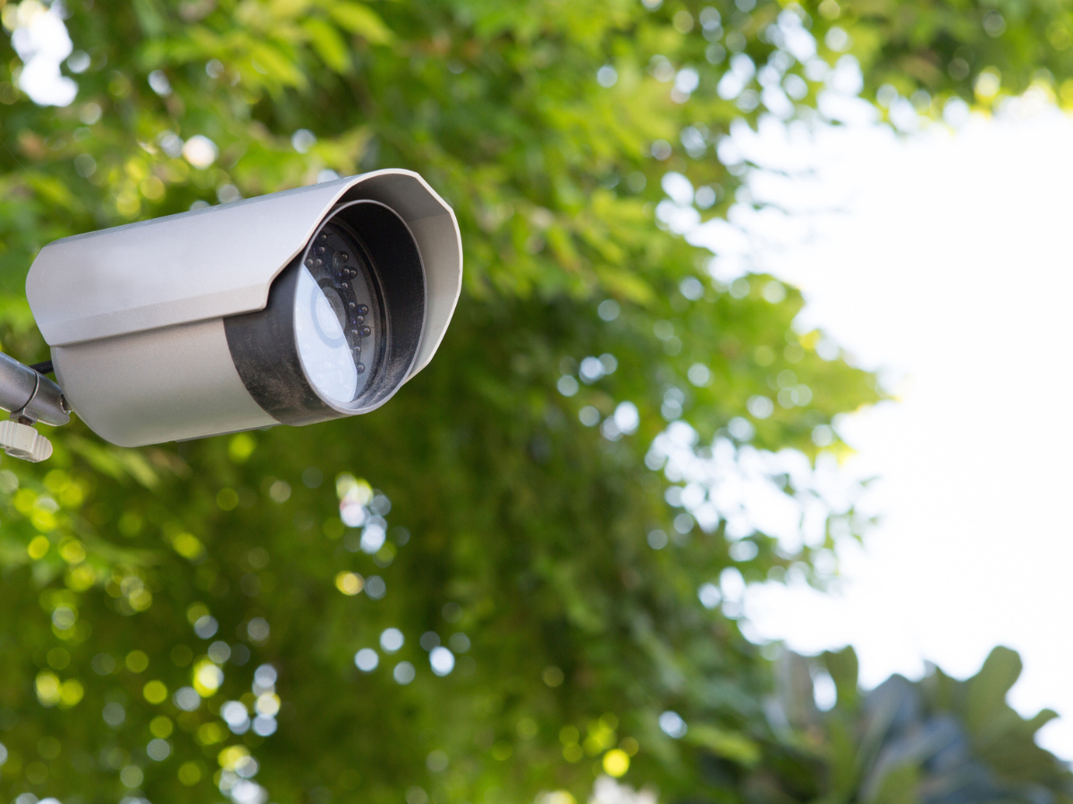 Outdoor surveillance security camera