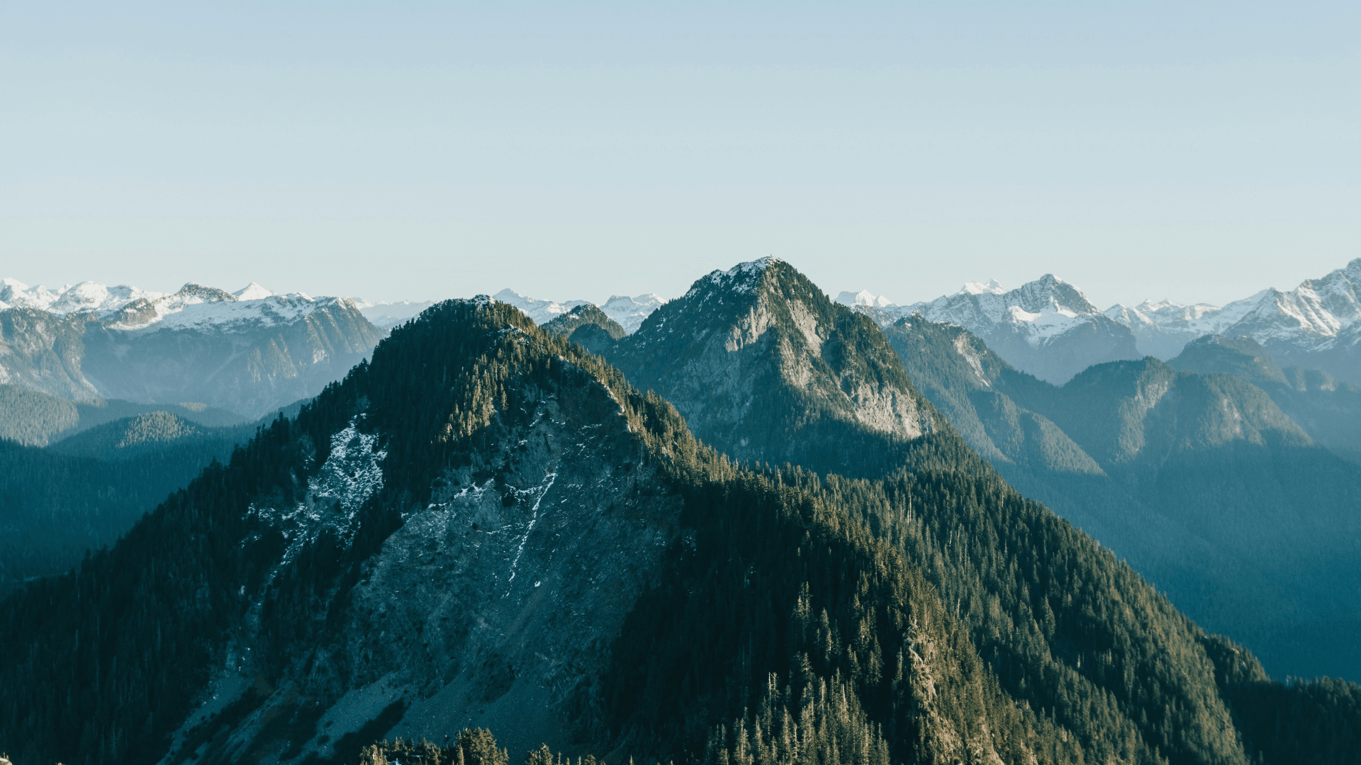 Image of a mountain landscape in British Columbia. 