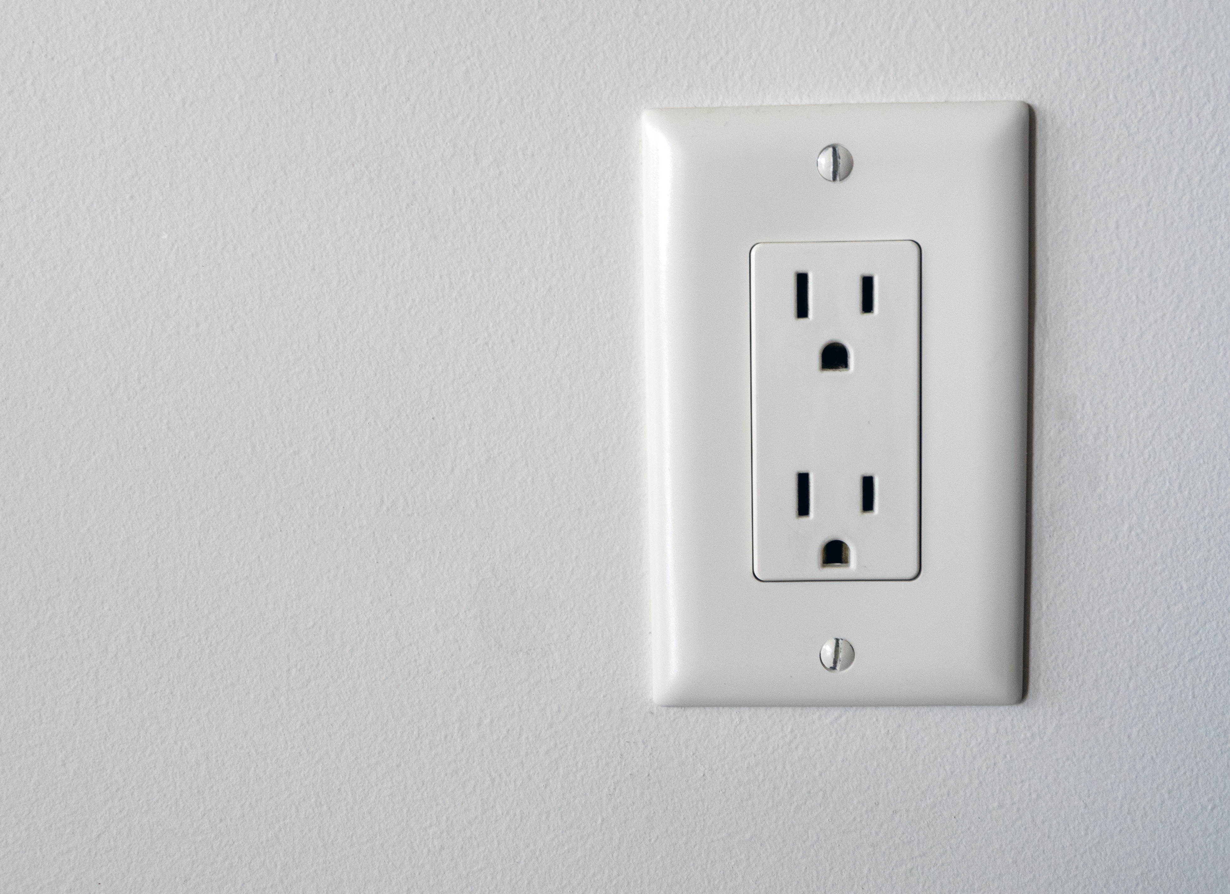 Wall outlet